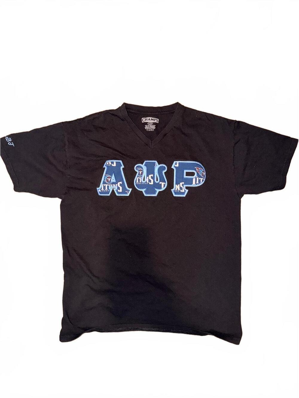 Champs Tennessee Titans NFL V-Neck T-Shirt Mens Large